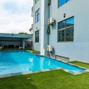 5 Bedroom apartment/ Per day