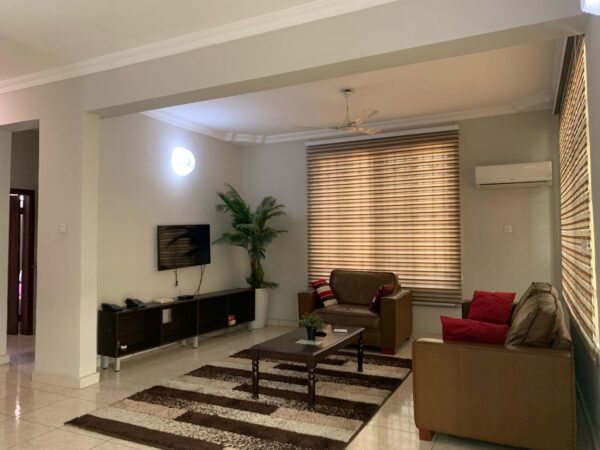 2 Bedroom Apartment/ Per day