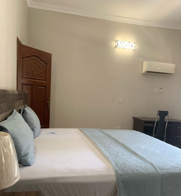 2 Bedroom Apartment/ Per day - Image 5